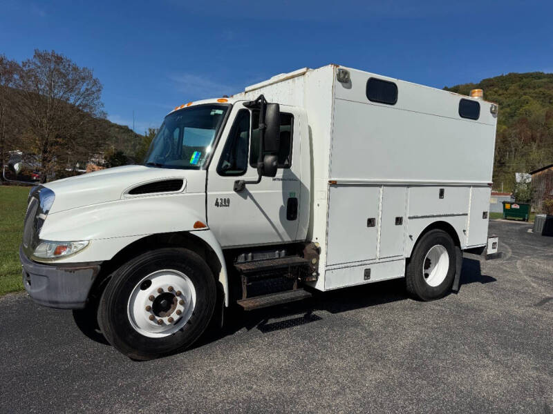 2004 International 4300