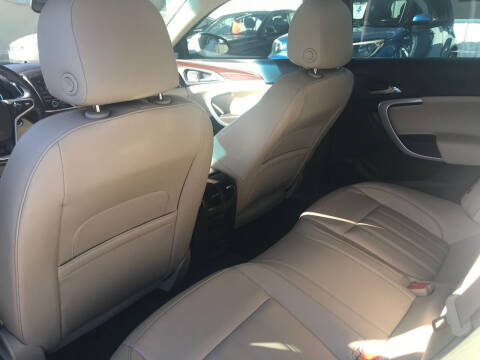 2017 Buick Regal Premium II