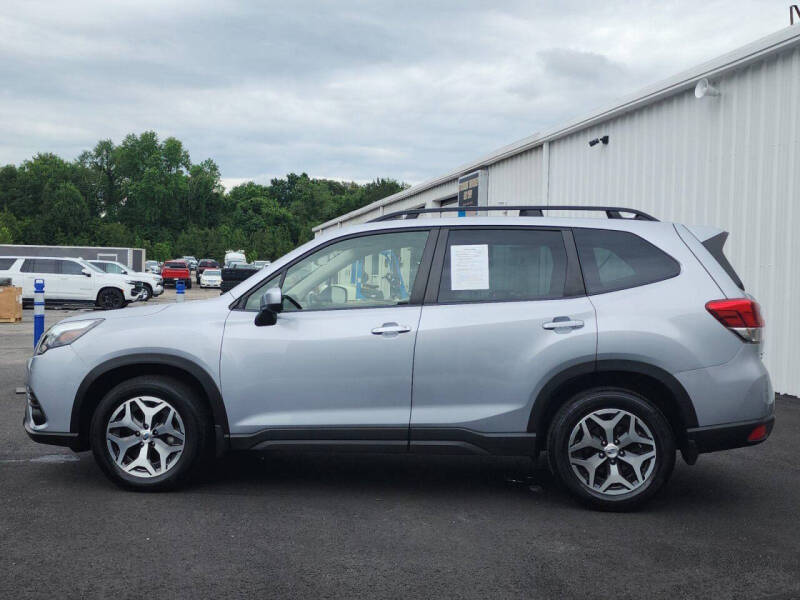 2023 Subaru Forester Premium
