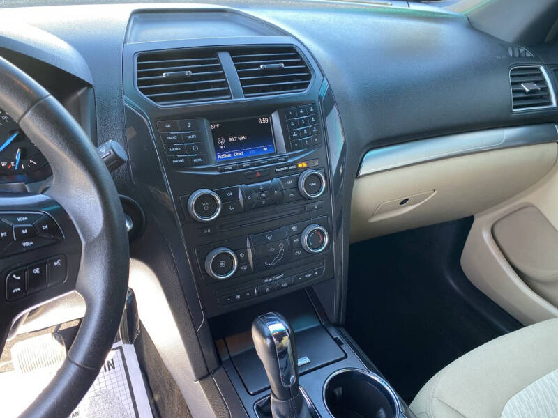 2016 Ford Explorer
