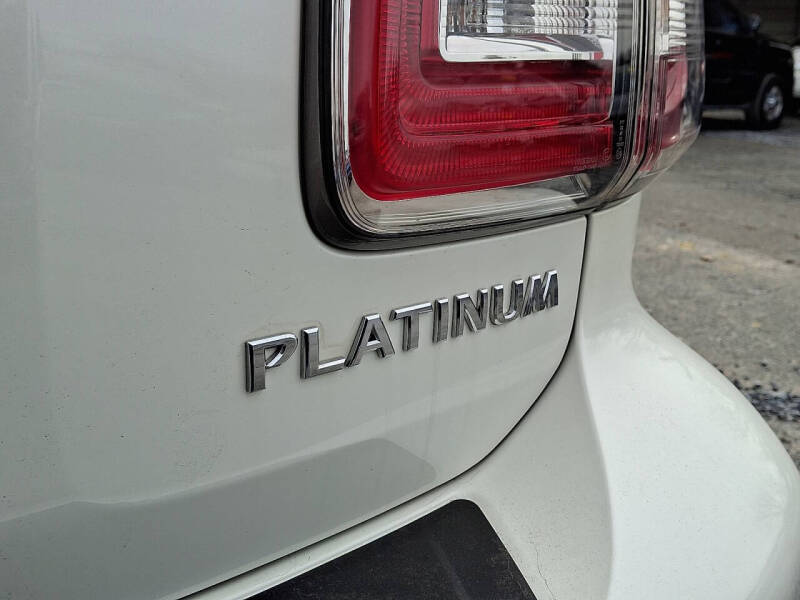 2017 Nissan Armada Platinum
