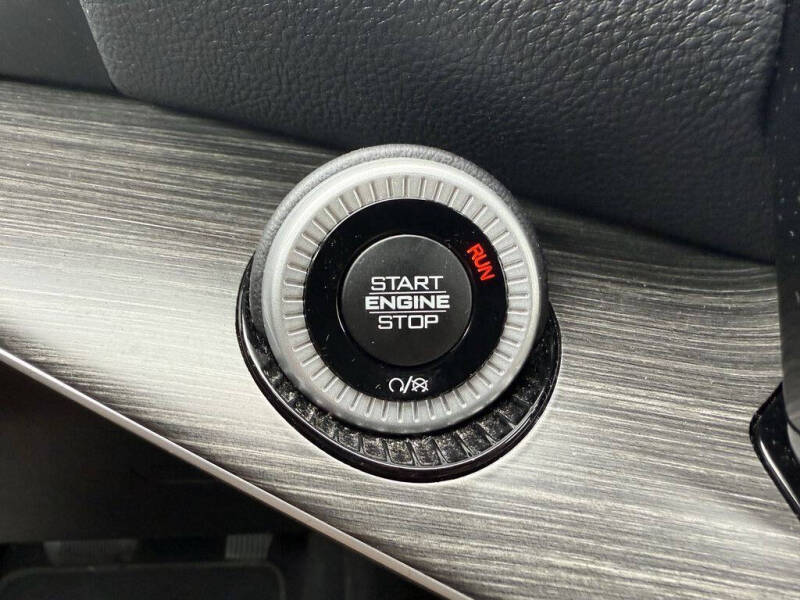 2023 Jeep Wagoneer L Series II