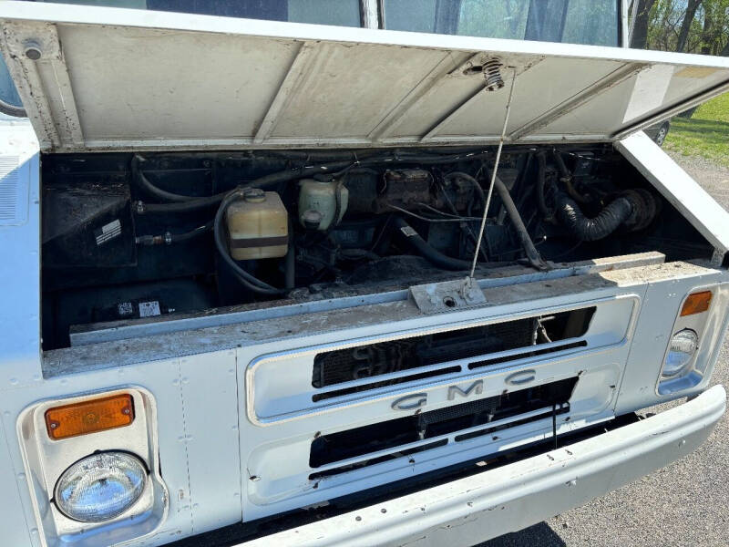 1987 GMC P30 Forward Control Chassis