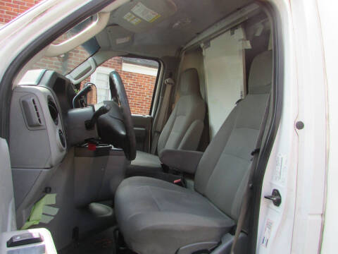 2015 Ford E-Series E-350 SD