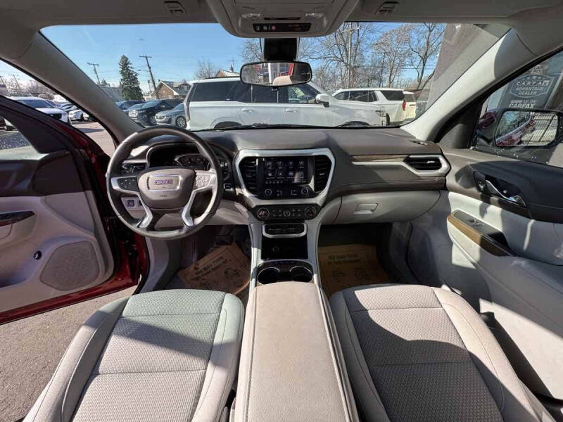 2022 GMC Acadia SLE