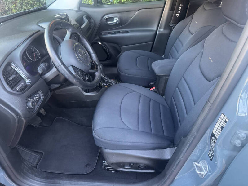 2017 Jeep Renegade Altitude