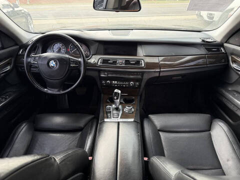 2011 BMW 7 Series