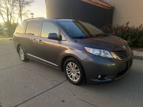 2012 Toyota Sienna for sale at Third Avenue Motors Inc. in Carmel IN