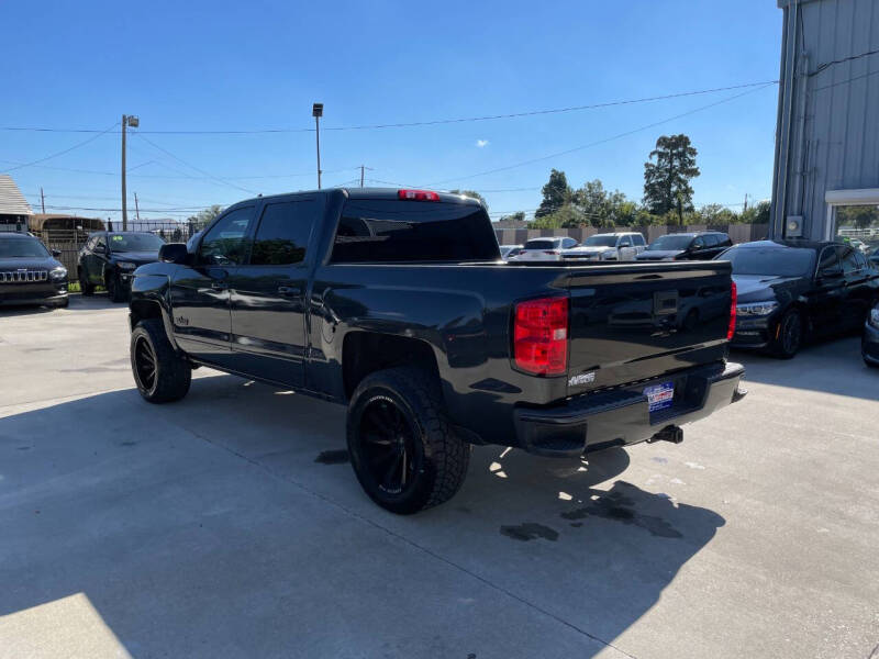 2018 Chevrolet Silverado 1500 LT photo 7