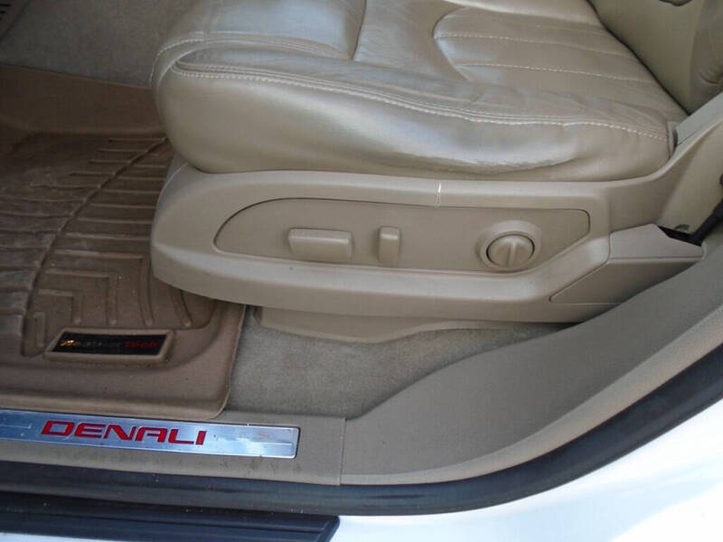 2016 GMC Acadia Denali