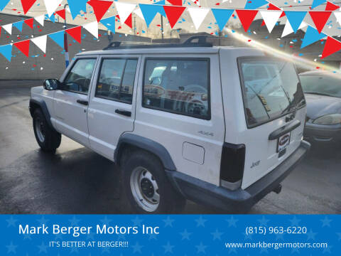 2000 Jeep Cherokee for sale at Mark Berger Motors Inc in Rockford IL