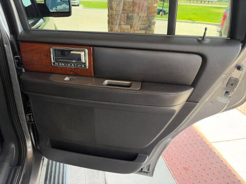 2012 Lincoln Navigator