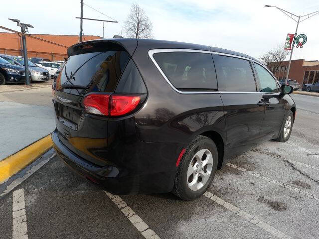 2017 Chrysler Pacifica LX