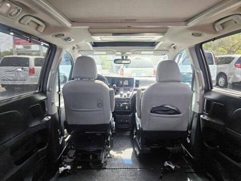 2015 Toyota Sienna
