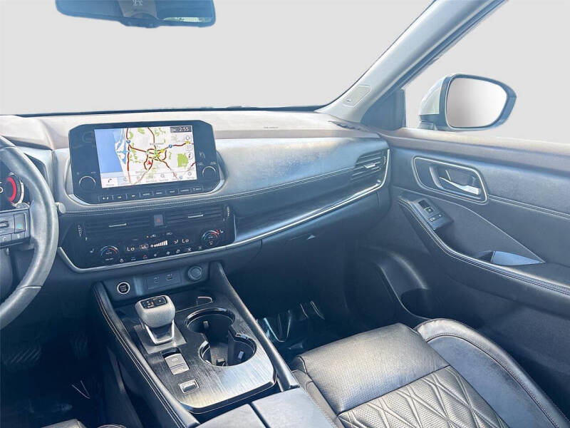 2021 Nissan Rogue Platinum