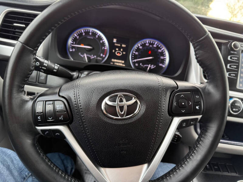 2017 Toyota Highlander XLE