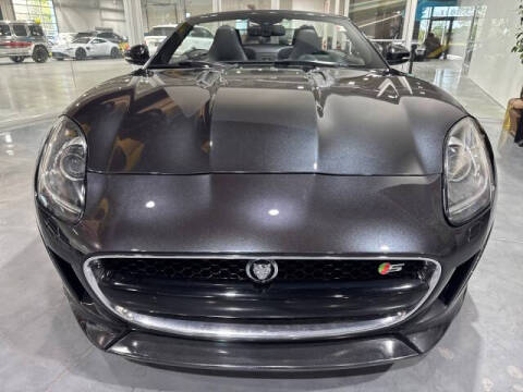 2014 Jaguar F-TYPE V8 S