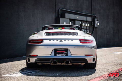 2017 Porsche 911 Carrera