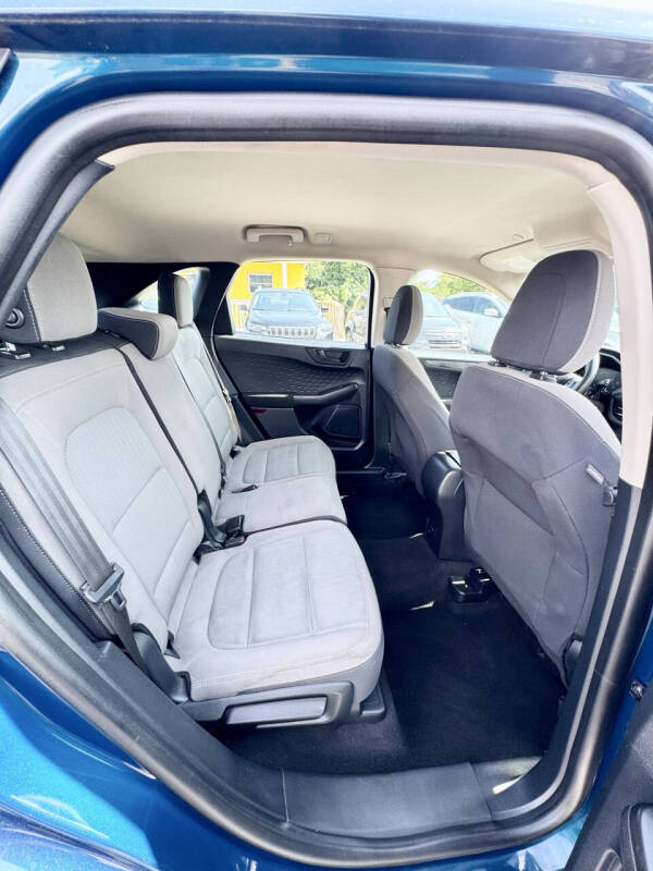 2020 Ford Escape S