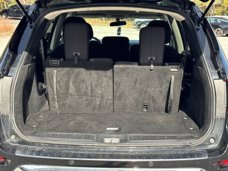 2020 Nissan Pathfinder S