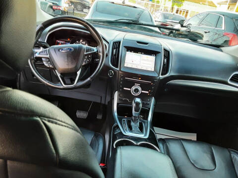 2017 Ford Edge Titanium