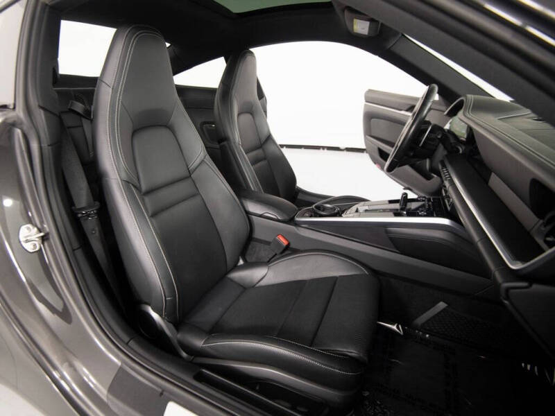 2022 Porsche 911 Carrera 4S