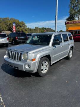 2010 Jeep Patriot for sale at BSS AUTO SALES INC in Eustis FL