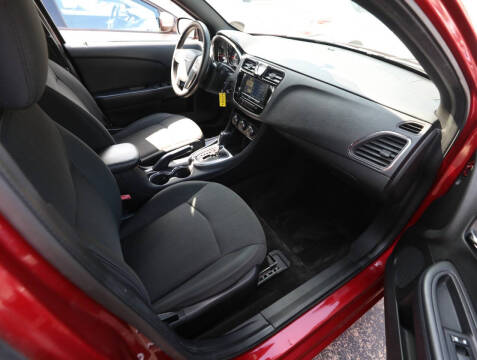 2012 Chrysler 200 Touring