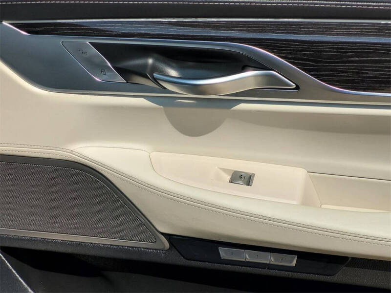 2016 BMW 7 Series 740i