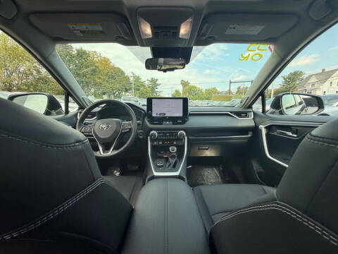 2024 Toyota RAV4 Hybrid XLE Premium