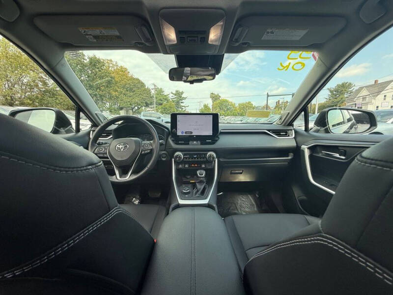 2024 Toyota RAV4 Hybrid XLE Premium