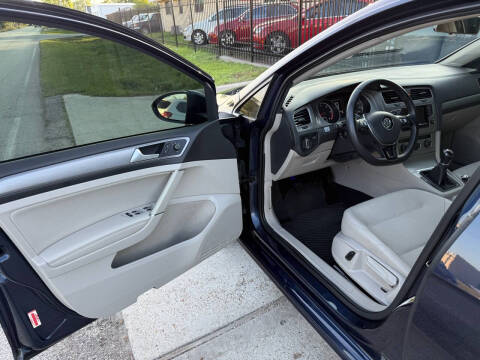2015 Volkswagen Golf TDI S