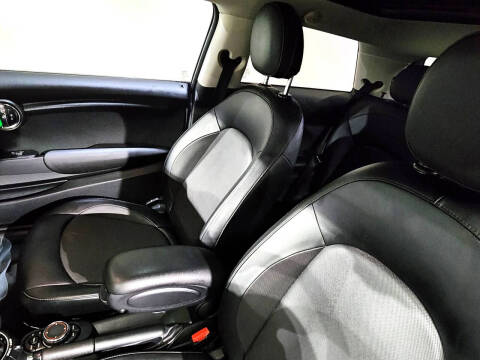 2016 MINI Hardtop 2 Door Cooper