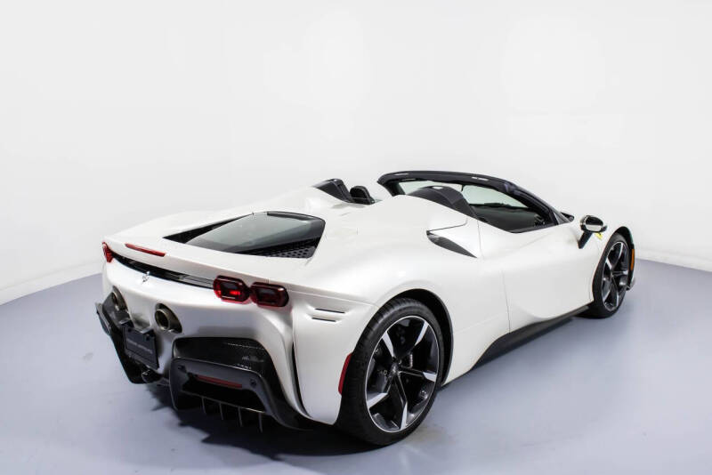 2024 Ferrari SF90 Spider