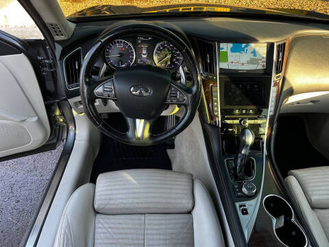 2014 Infiniti Q50 Hybrid Sport