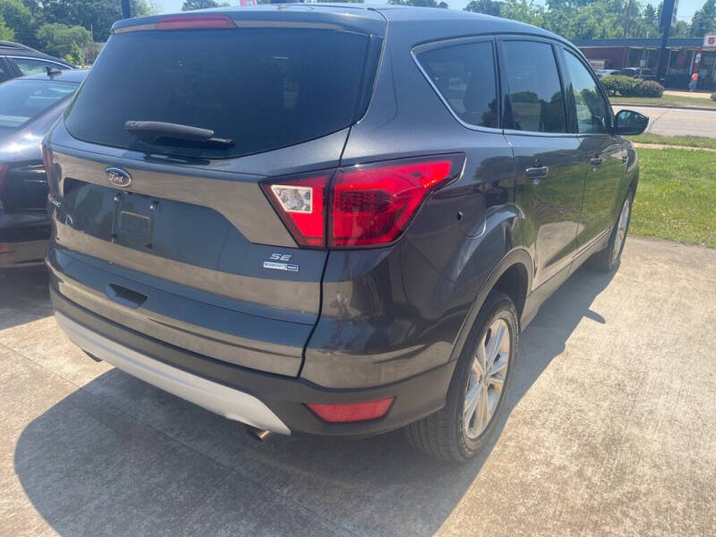 2019 Ford Escape SE