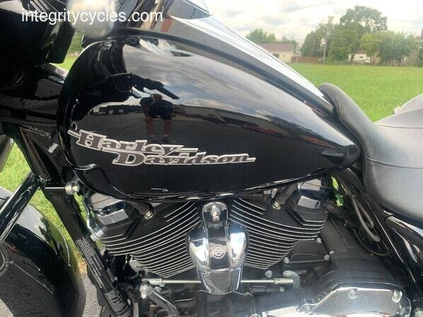 2017 Harley-Davidson Street Glide Special