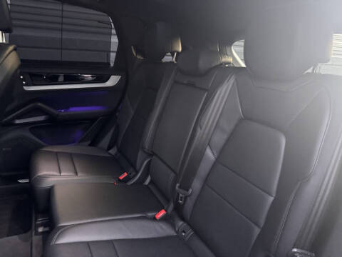 2025 Porsche Cayenne