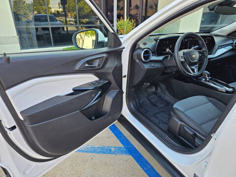 2025 Chevrolet Trax LT