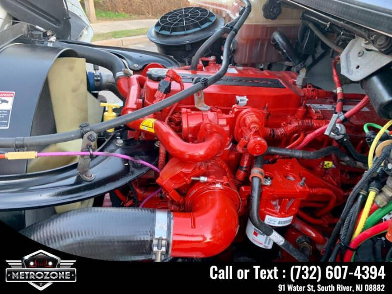 2019 Freightliner M2 106