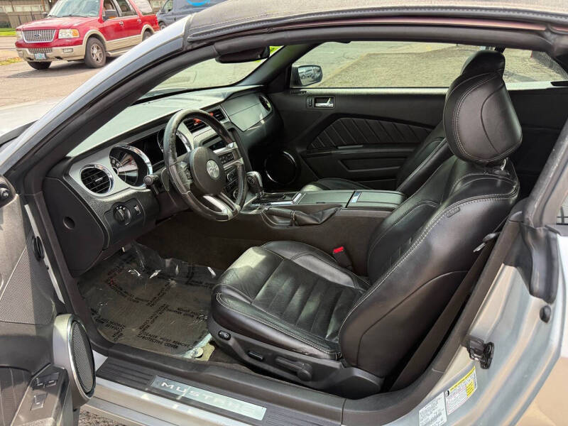 2014 Ford Mustang V6