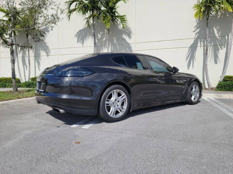 2011 Porsche Panamera 4