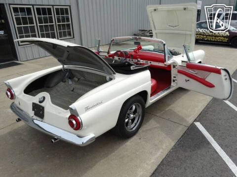 1956 Ford Thunderbird