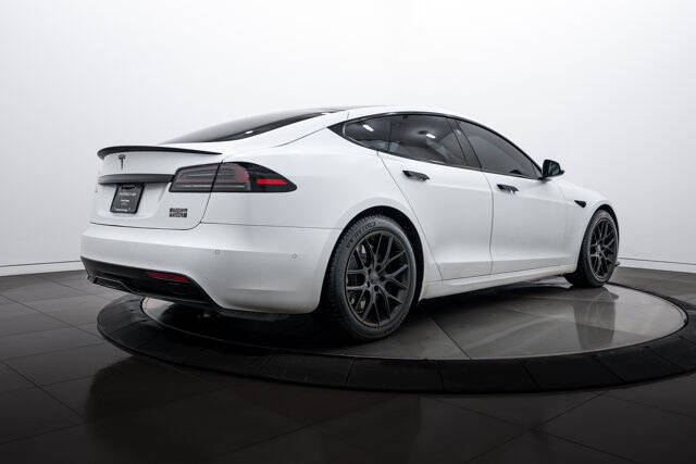 2022 Tesla Model S Plaid