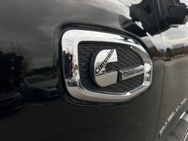 2018 Nissan Titan XD SL