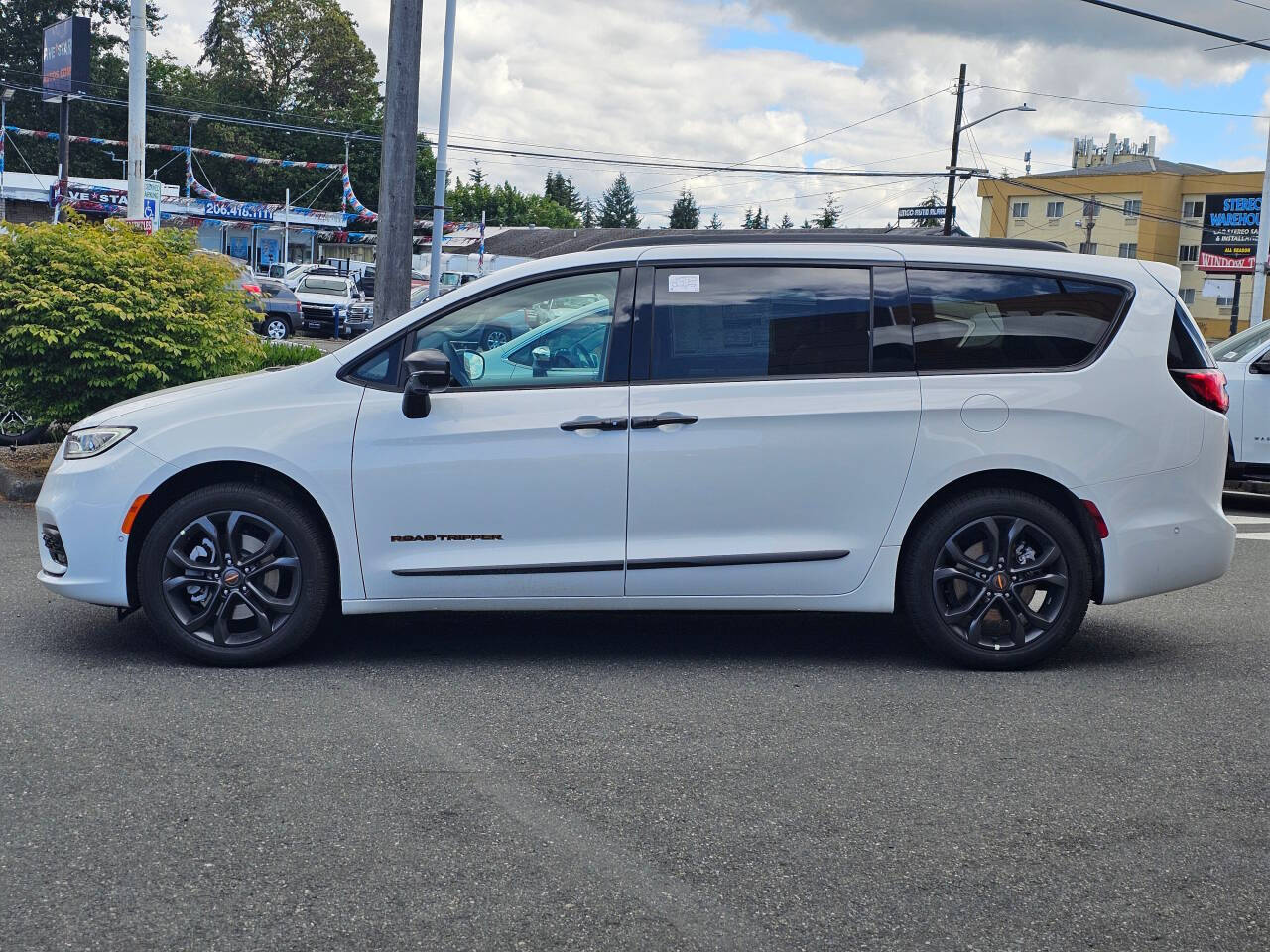 2024 Chrysler Pacifica for sale at Autos by Talon in Seattle, WA