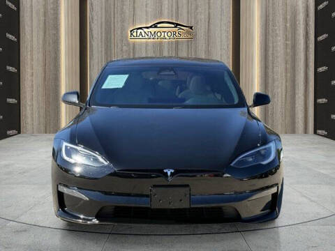 2023 Tesla Model S Plaid