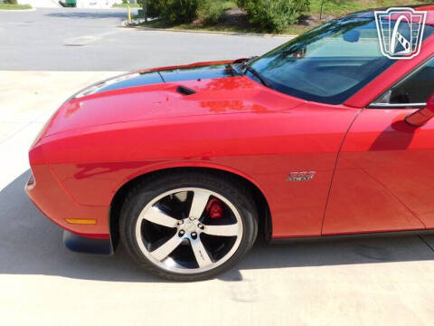 2011 Dodge Challenger SRT8 392