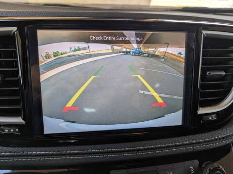 2024 Chrysler Pacifica Touring