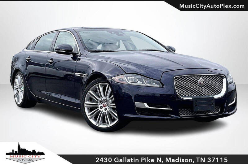2019 Jaguar XJ Collection